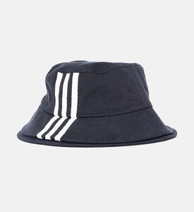 قبعة باكيت بطبعة خطوط