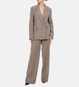 بنطال واسع الأرجل وخصر عالي