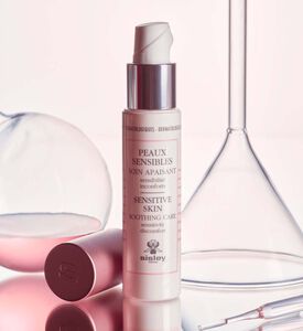 عناية ملطفة للبشرة الحساسة