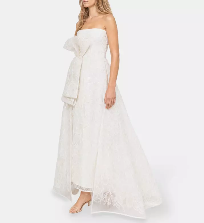 L Atelier Du Luxe Couture Lace High-low Gown, Model View