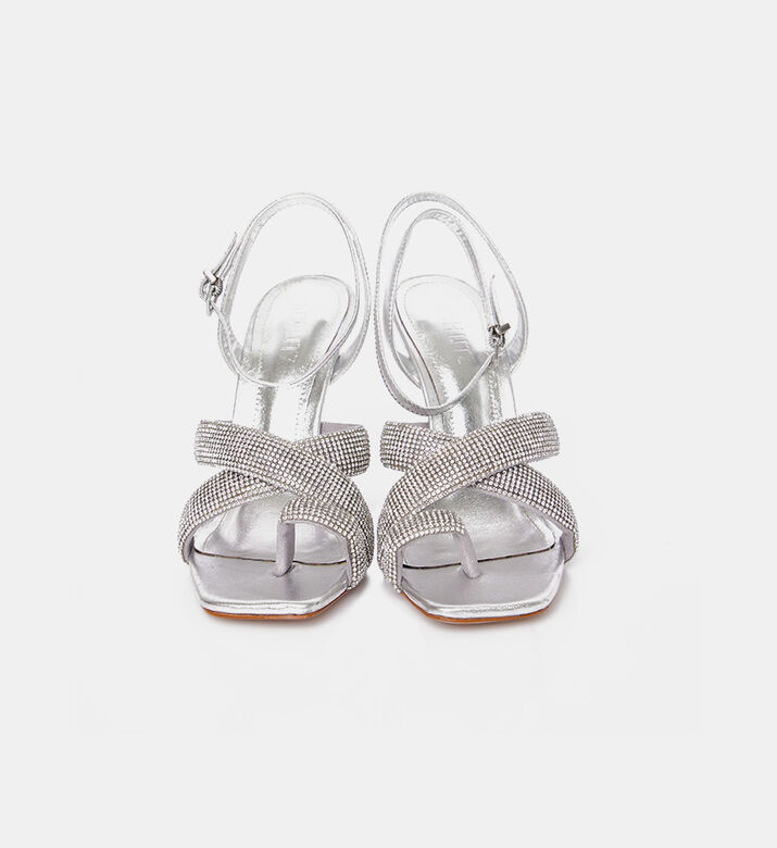 صندل بكعب عالي بأشرطة لامعة