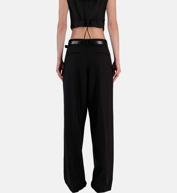 بنطال سوزي بتصميم مناسب