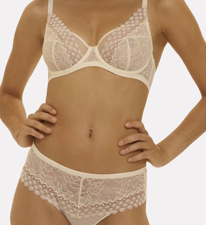 Simone Perele Shorty, Ivory, L, Model View