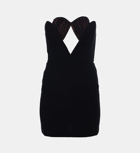 فستان قصير ضيق بحمالة بشكل قلب