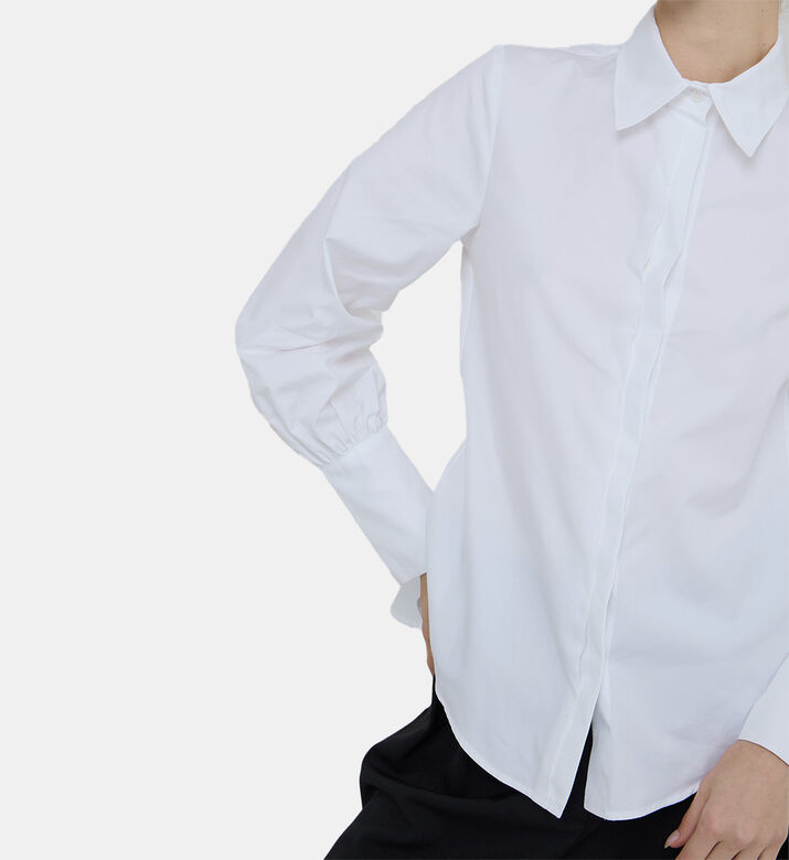 قميص قطني بأكمام طويلة