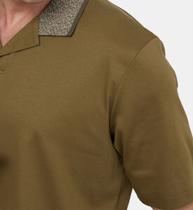 تيشيرت بولو بياقة متباينة ونسيج ممزوج