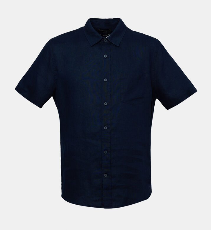 قميص بأكمام قصيرة بصف أزرار