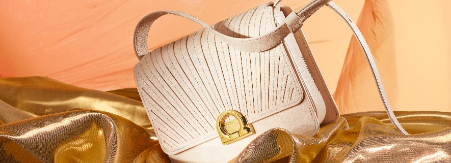 /on/demandware.static/-/Sites-GaleriesLafayette_UAE/default/dwfe1320ba/cfp-fw25.jpg
